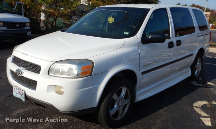 image for item GR9950 2006 Chevrolet Uplander  Braun Entervan handicap accessible van