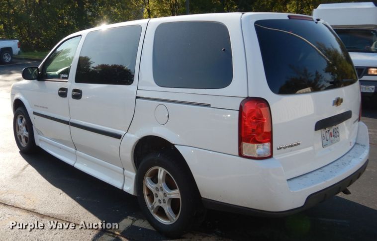 image for item GR9950 2006 Chevrolet Uplander  Braun Entervan handicap accessible van