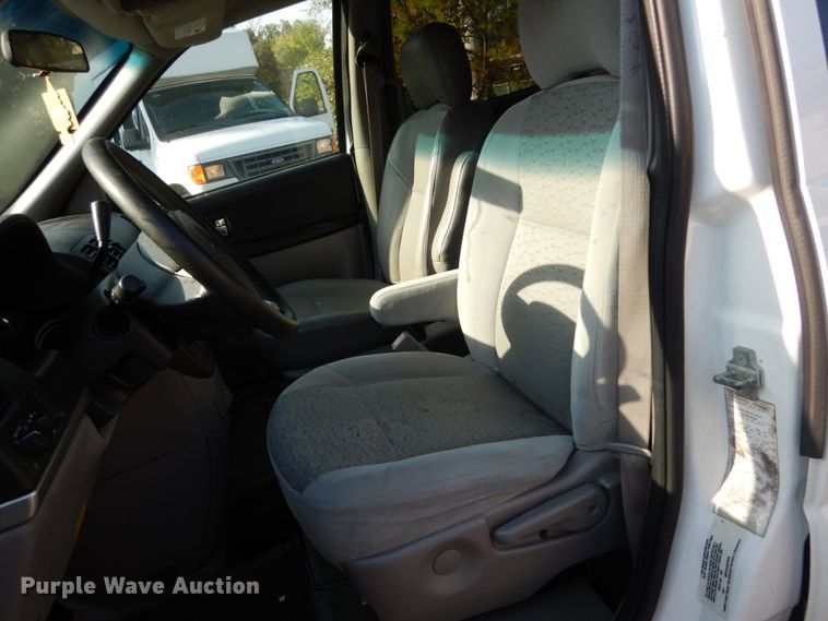 image for item GR9950 2006 Chevrolet Uplander  Braun Entervan handicap accessible van