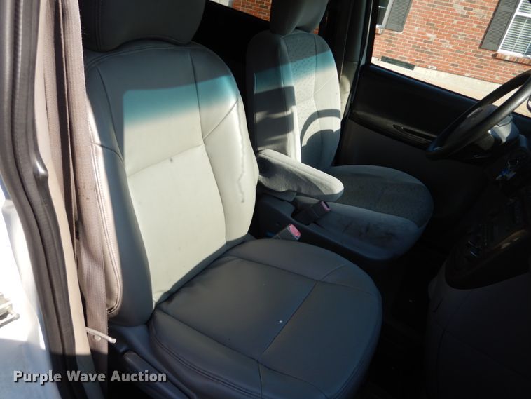 image for item GR9950 2006 Chevrolet Uplander  Braun Entervan handicap accessible van