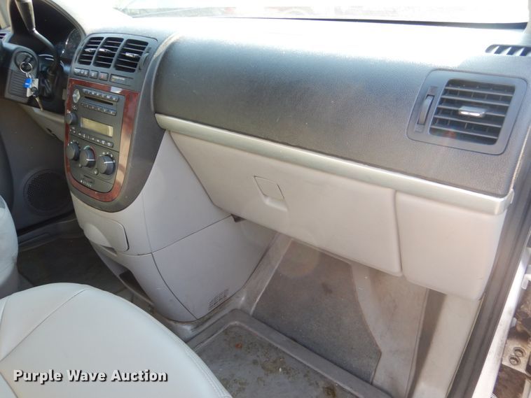image for item GR9950 2006 Chevrolet Uplander  Braun Entervan handicap accessible van