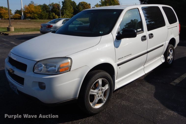 image for item GR9952 2008 Chevrolet Uplander  Braun Entervan handicap accessible van