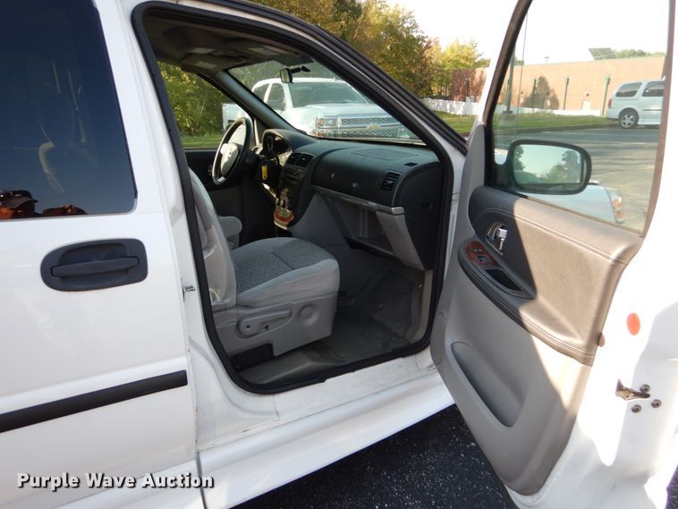 image for item GR9952 2008 Chevrolet Uplander  Braun Entervan handicap accessible van