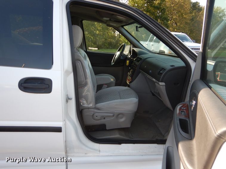 image for item GR9952 2008 Chevrolet Uplander  Braun Entervan handicap accessible van