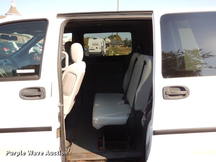 image for item GR9952 2008 Chevrolet Uplander  Braun Entervan handicap accessible van