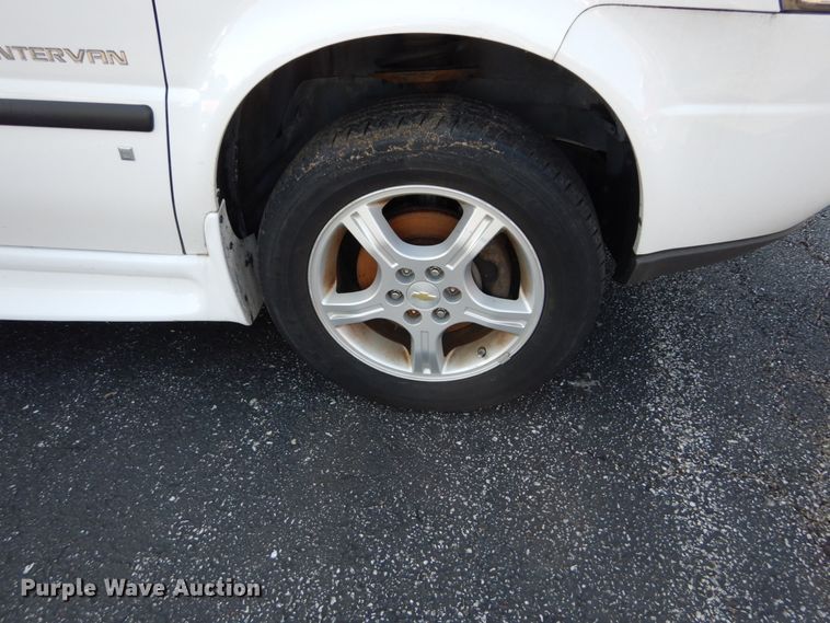 image for item GR9952 2008 Chevrolet Uplander  Braun Entervan handicap accessible van