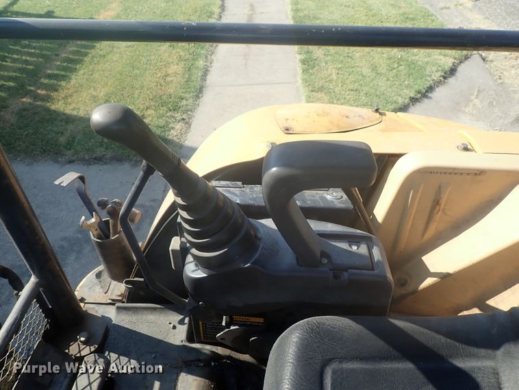 image for item GV9691 2000 John Deere 35 ZTS  mini excavator