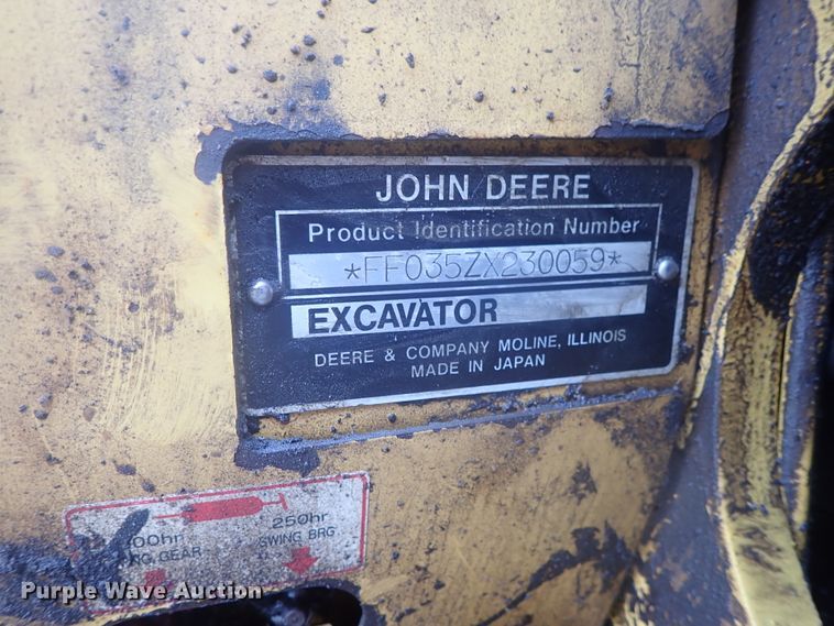 image for item GV9691 2000 John Deere 35 ZTS  mini excavator