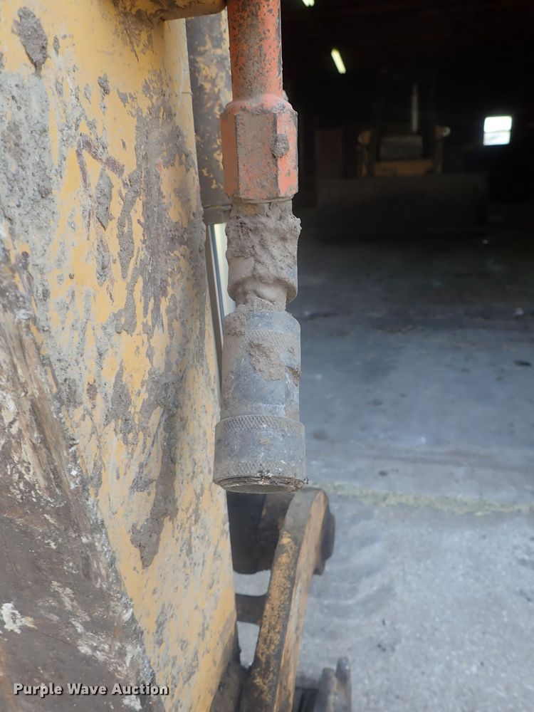 image for item GV9691 2000 John Deere 35 ZTS  mini excavator