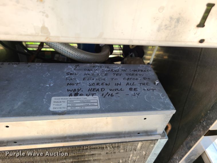 Follett 50FB400A ice maker in North Kansas City, MO | Item GY9574 sold | Purple Wave