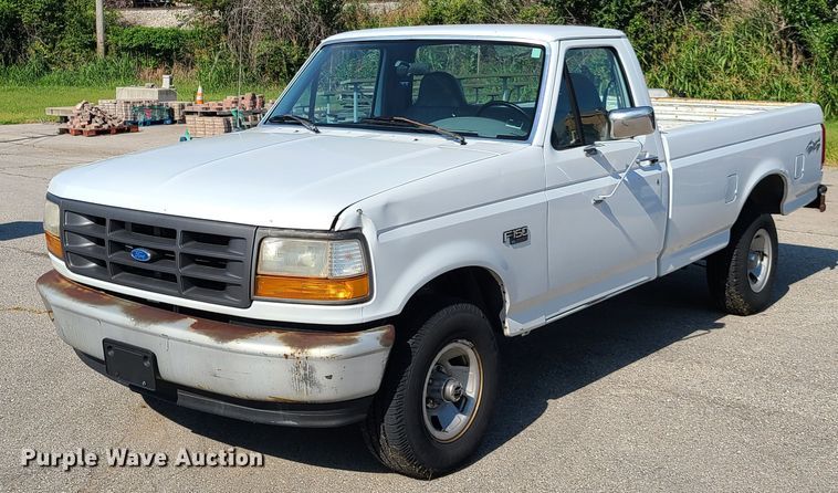 image for item GY9576 1996 Ford F150  pickup truck