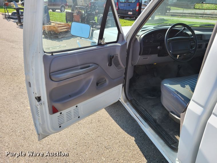 image for item GY9576 1996 Ford F150  pickup truck