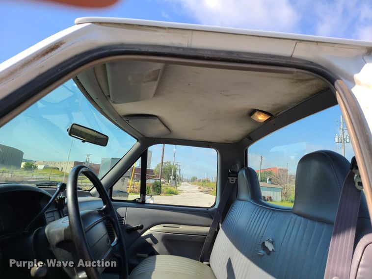 image for item GY9576 1996 Ford F150  pickup truck