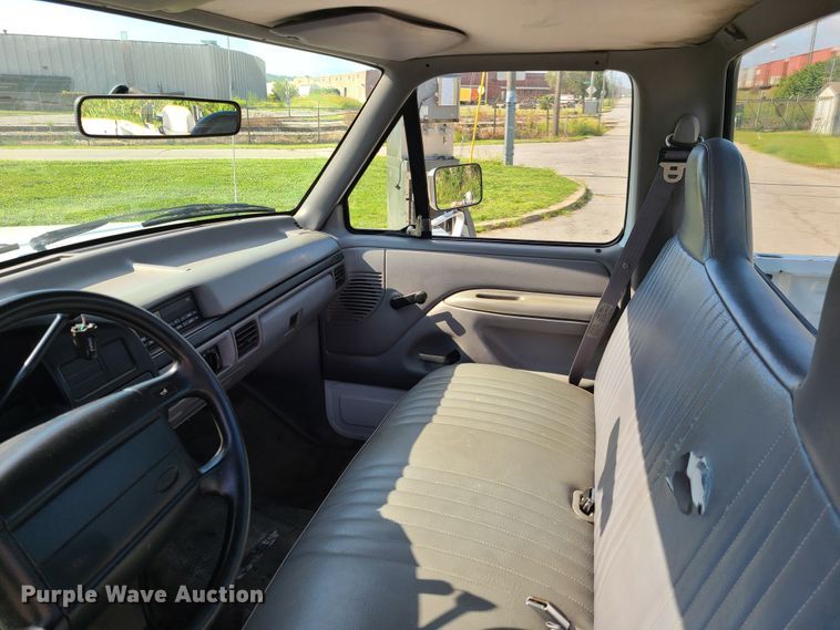 image for item GY9576 1996 Ford F150  pickup truck