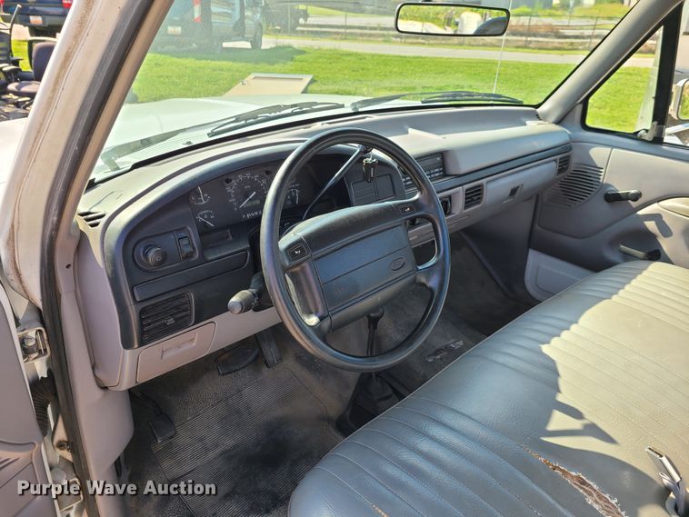 image for item GY9576 1996 Ford F150  pickup truck