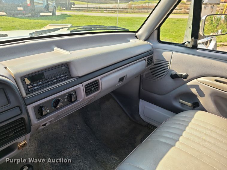 image for item GY9576 1996 Ford F150  pickup truck