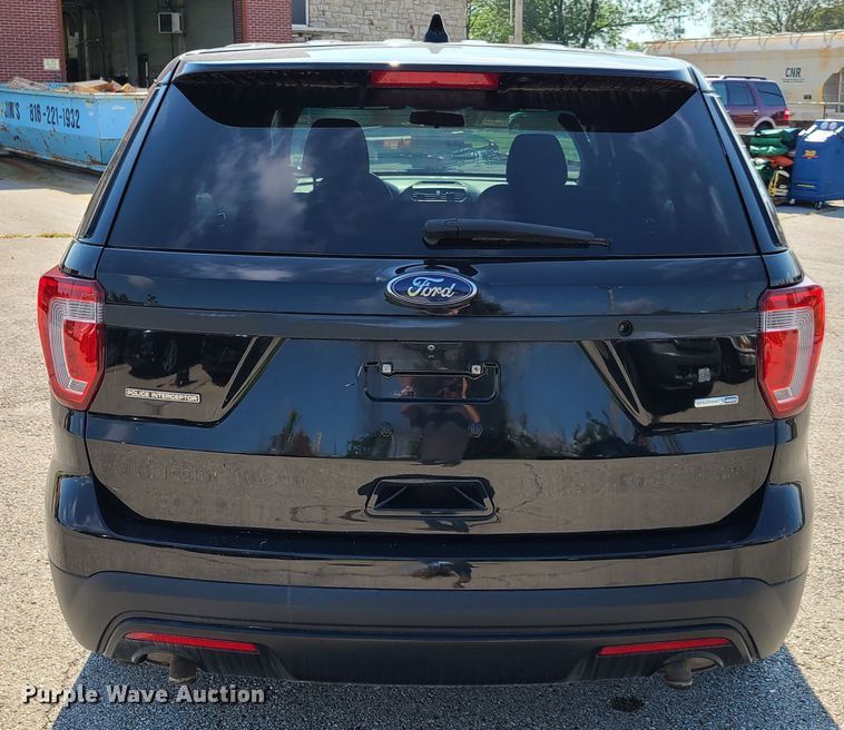 image for item GY9578 2016 Ford Explorer Police Interceptor  SUV