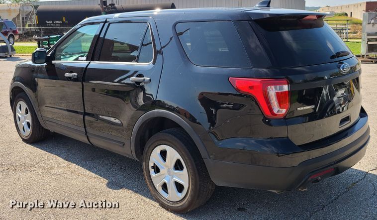 image for item GY9578 2016 Ford Explorer Police Interceptor  SUV