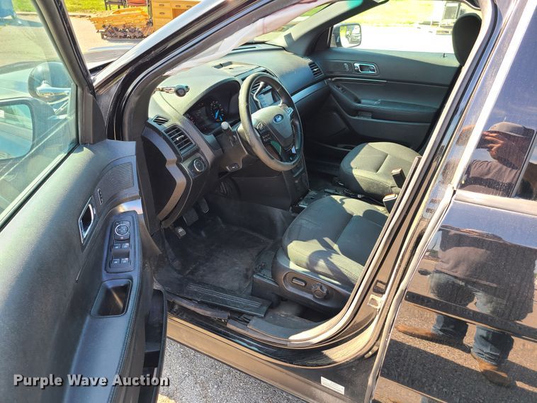 image for item GY9578 2016 Ford Explorer Police Interceptor  SUV