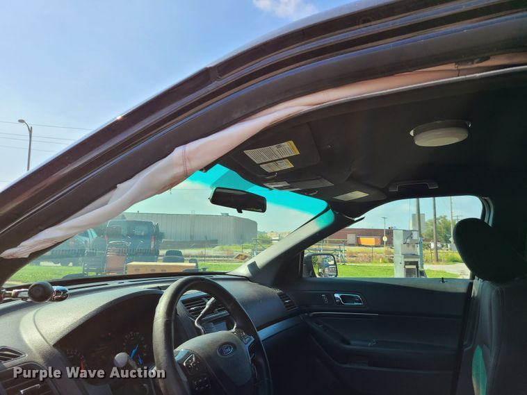 image for item GY9578 2016 Ford Explorer Police Interceptor  SUV