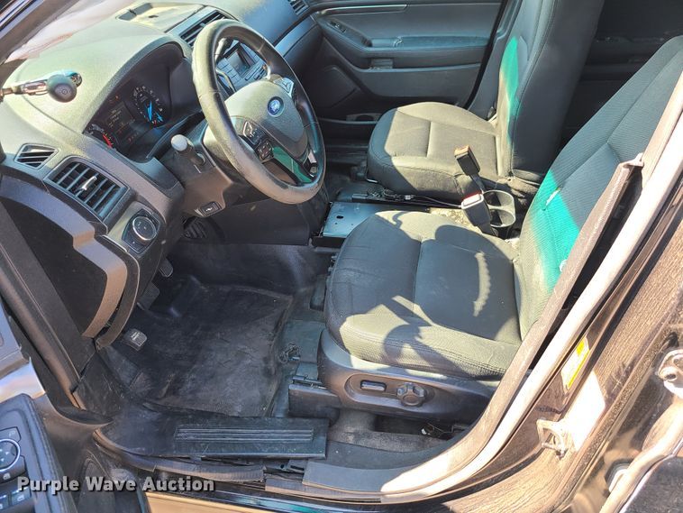 image for item GY9578 2016 Ford Explorer Police Interceptor  SUV