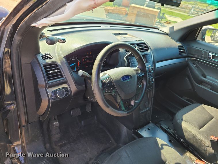 image for item GY9578 2016 Ford Explorer Police Interceptor  SUV