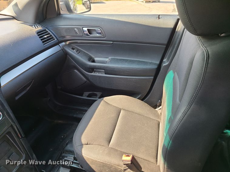 image for item GY9578 2016 Ford Explorer Police Interceptor  SUV