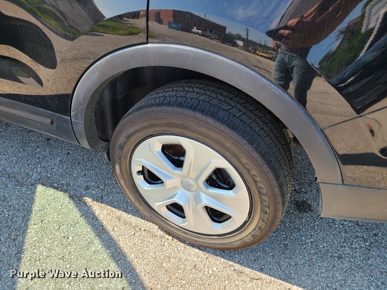 image for item GY9578 2016 Ford Explorer Police Interceptor  SUV