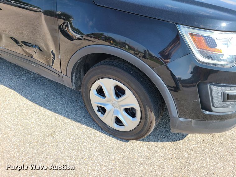 image for item GY9578 2016 Ford Explorer Police Interceptor  SUV