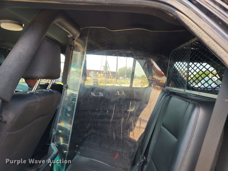 image for item GY9579 2016 Ford Explorer Police Interceptor  SUV