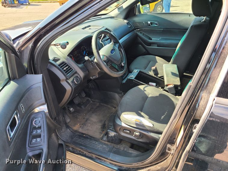 image for item GY9579 2016 Ford Explorer Police Interceptor  SUV