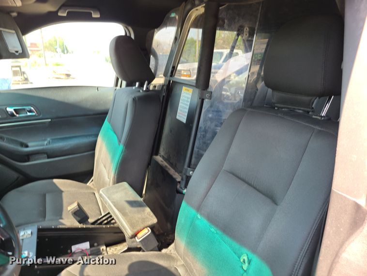 image for item GY9579 2016 Ford Explorer Police Interceptor  SUV