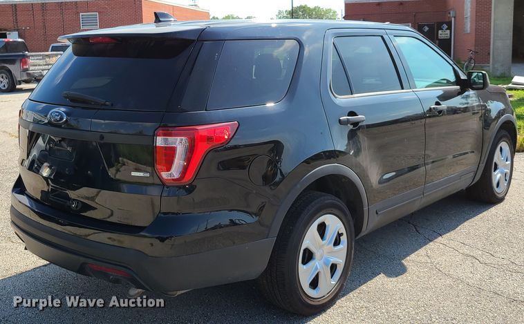 image for item GY9580 2016 Ford Explorer Police Interceptor  SUV