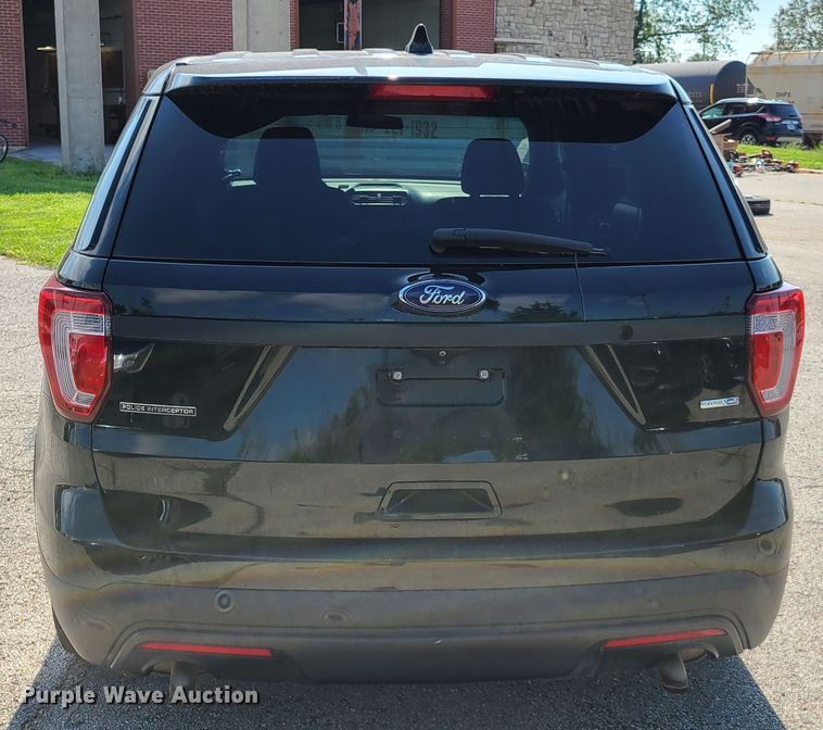 image for item GY9580 2016 Ford Explorer Police Interceptor  SUV