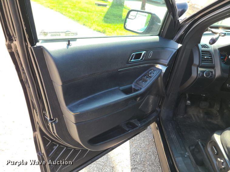 image for item GY9580 2016 Ford Explorer Police Interceptor  SUV