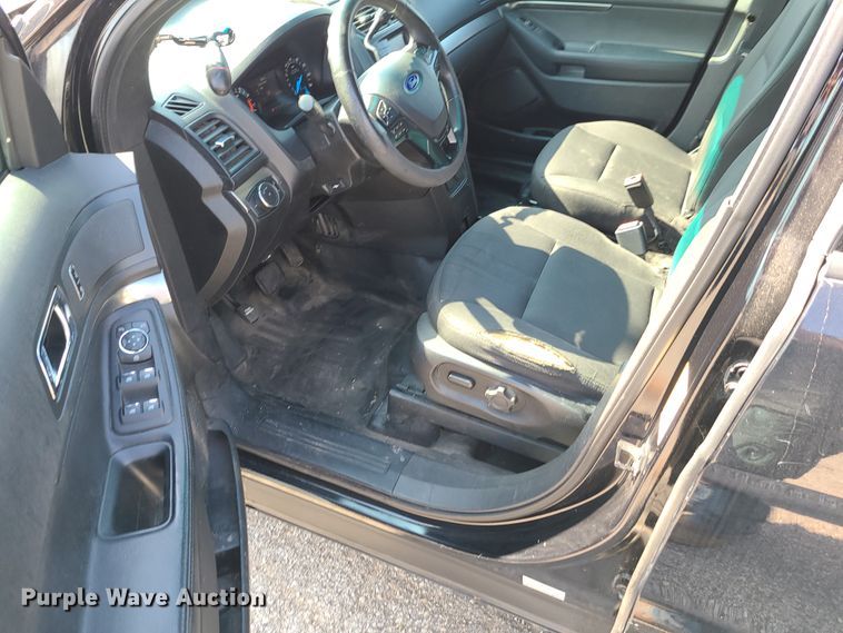 image for item GY9580 2016 Ford Explorer Police Interceptor  SUV
