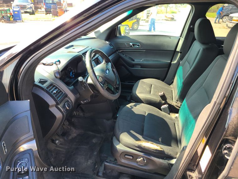 image for item GY9580 2016 Ford Explorer Police Interceptor  SUV