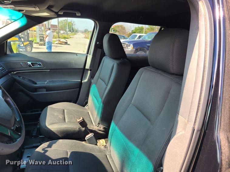 image for item GY9580 2016 Ford Explorer Police Interceptor  SUV