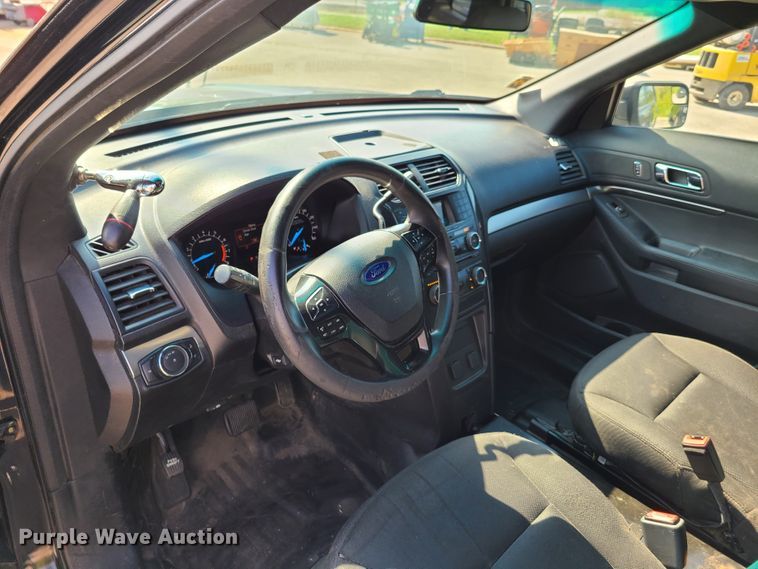 image for item GY9580 2016 Ford Explorer Police Interceptor  SUV