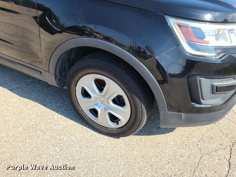 image for item GY9580 2016 Ford Explorer Police Interceptor  SUV