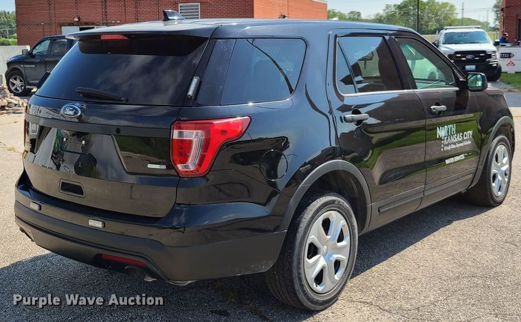 image for item GY9581 2016 Ford Explorer Police Interceptor  SUV