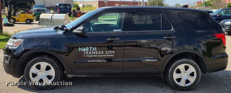 image for item GY9581 2016 Ford Explorer Police Interceptor  SUV