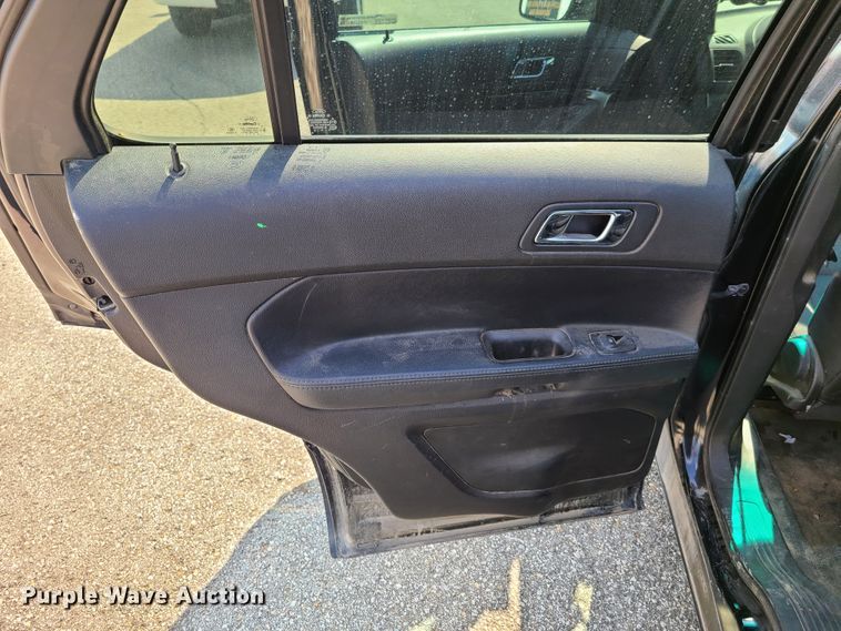 image for item GY9581 2016 Ford Explorer Police Interceptor  SUV