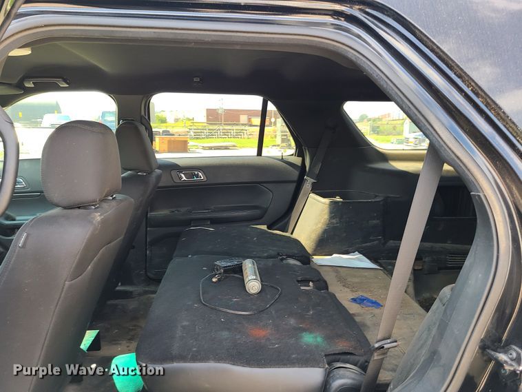 image for item GY9581 2016 Ford Explorer Police Interceptor  SUV