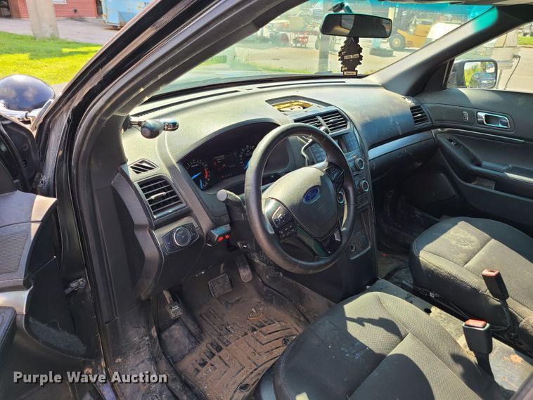 image for item GY9581 2016 Ford Explorer Police Interceptor  SUV