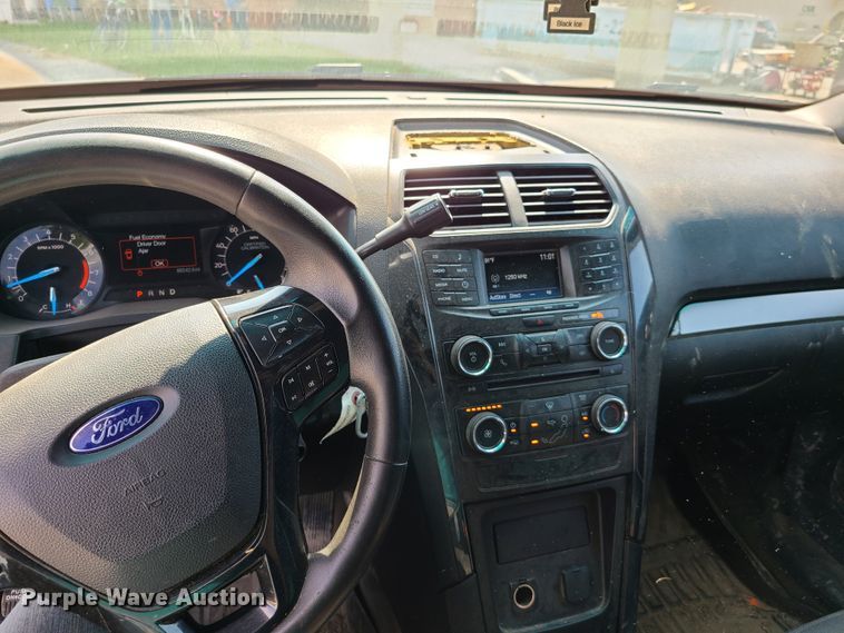 image for item GY9581 2016 Ford Explorer Police Interceptor  SUV