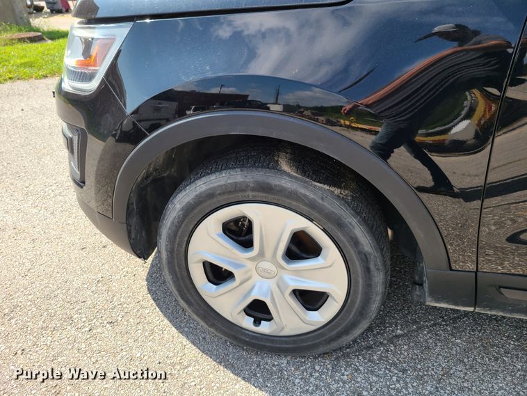 image for item GY9581 2016 Ford Explorer Police Interceptor  SUV