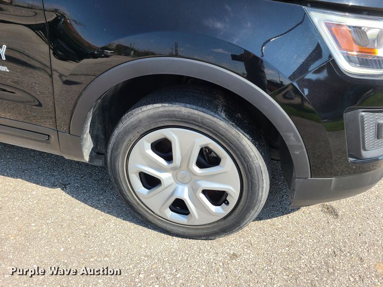 image for item GY9581 2016 Ford Explorer Police Interceptor  SUV