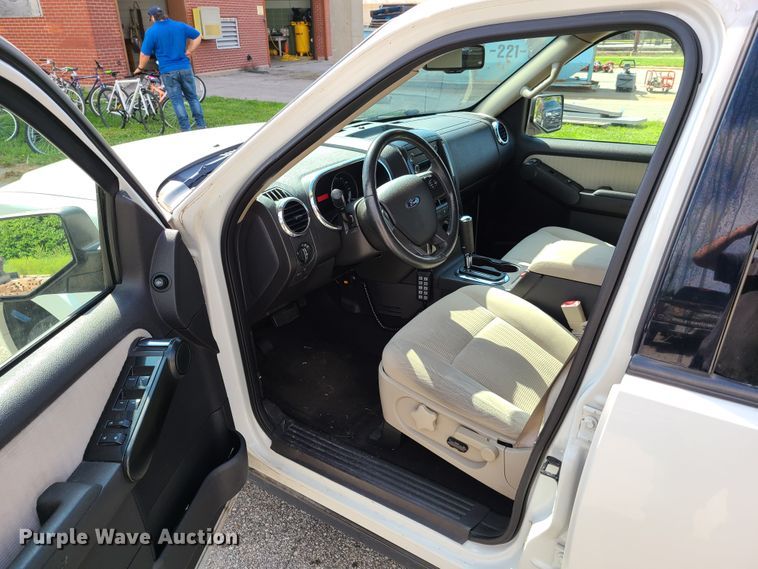 image for item GY9582 2008 Ford Explorer  SUV