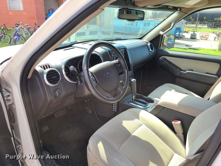 image for item GY9582 2008 Ford Explorer  SUV